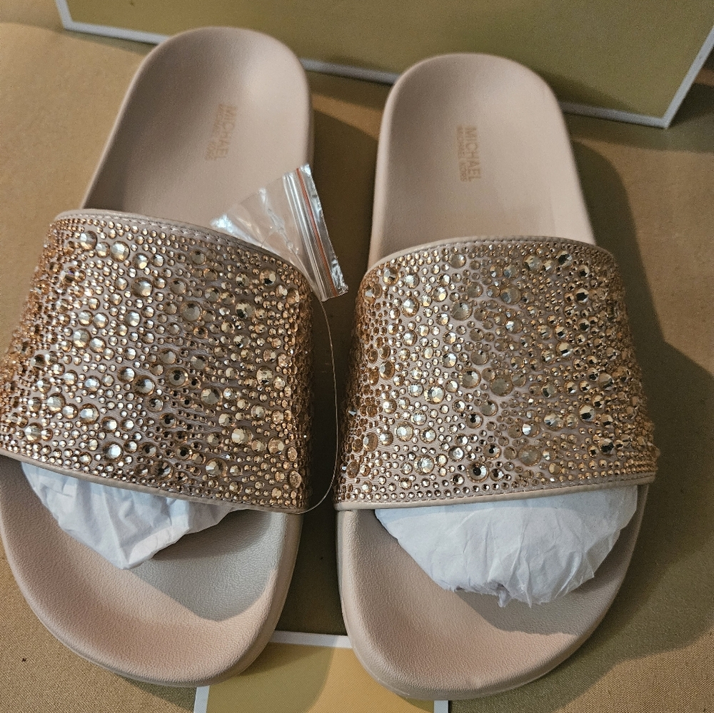 Michael kors slides